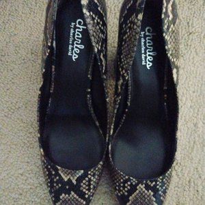 Charles David Vasto Snake Print Pumps NWT